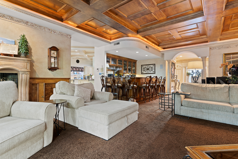 Whittier, California, 90605, United States, 9 Bedrooms Bedrooms, ,6 BathroomsBathrooms,Residential,For Sale,1994217