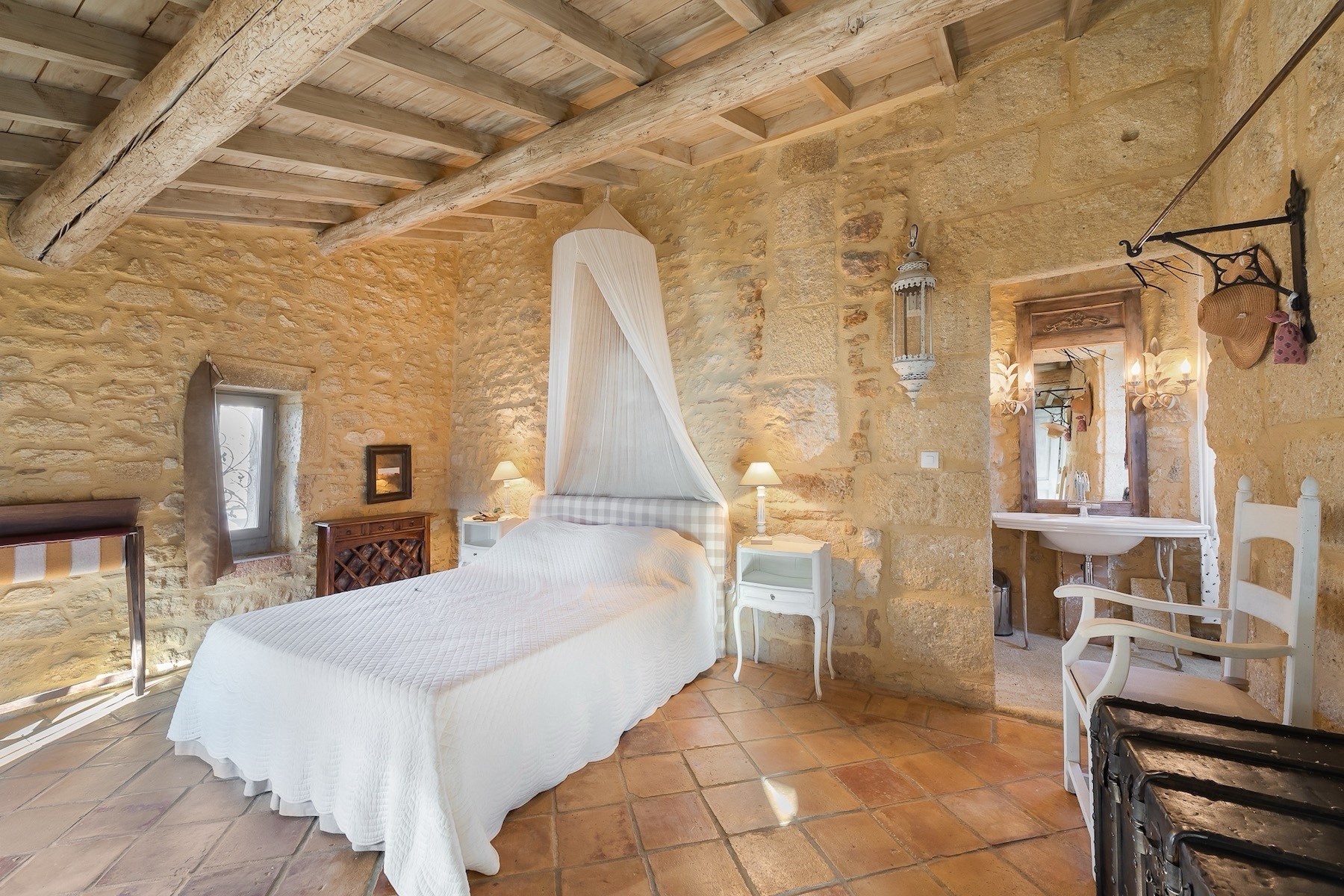  Superb stone property with swimming pool and wellness area in the heart of a so… - 物件實景