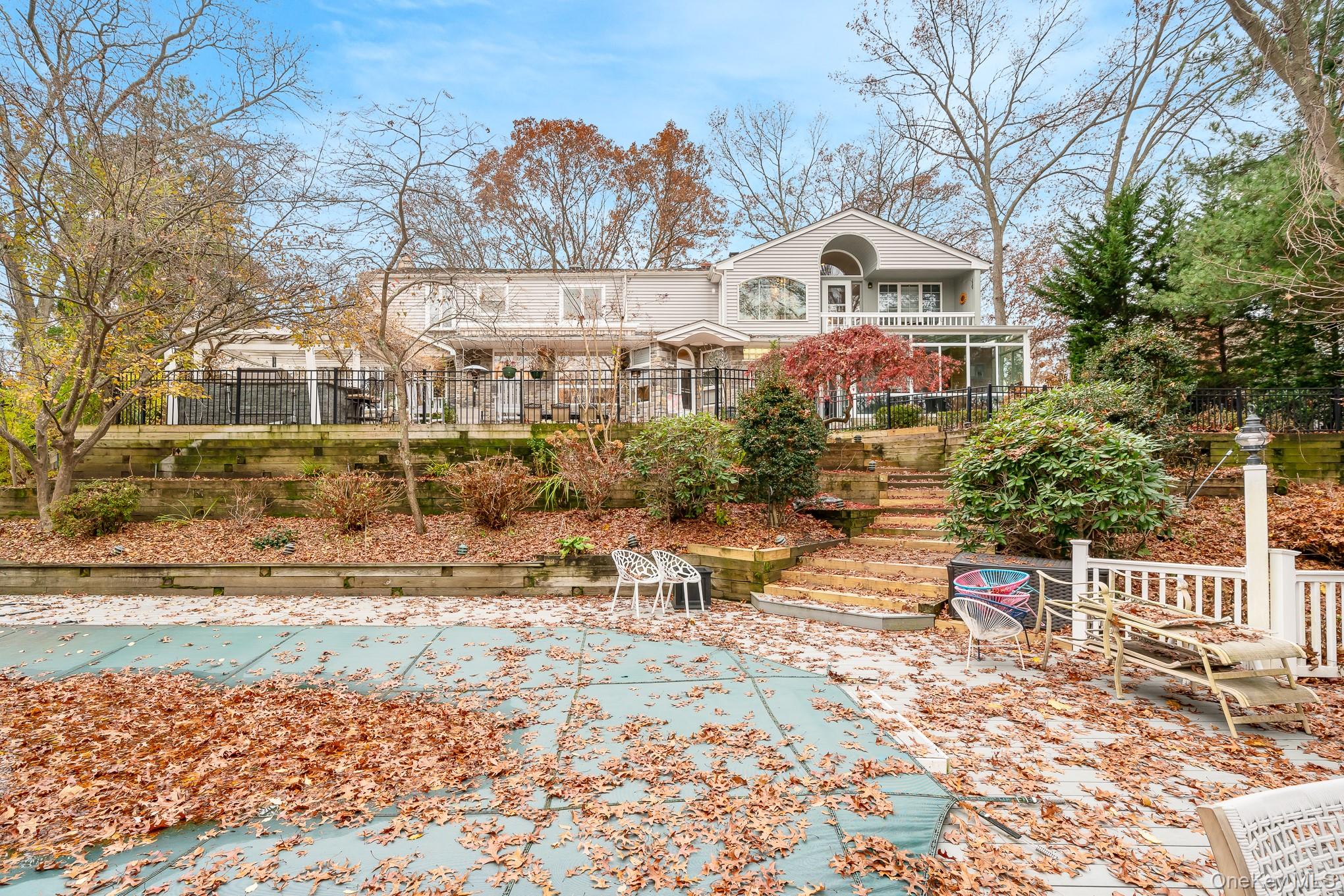 Smithtown, New York, 11787, United States, 5 Bedrooms Bedrooms, ,3 BathroomsBathrooms,Residential,For Sale,2001022