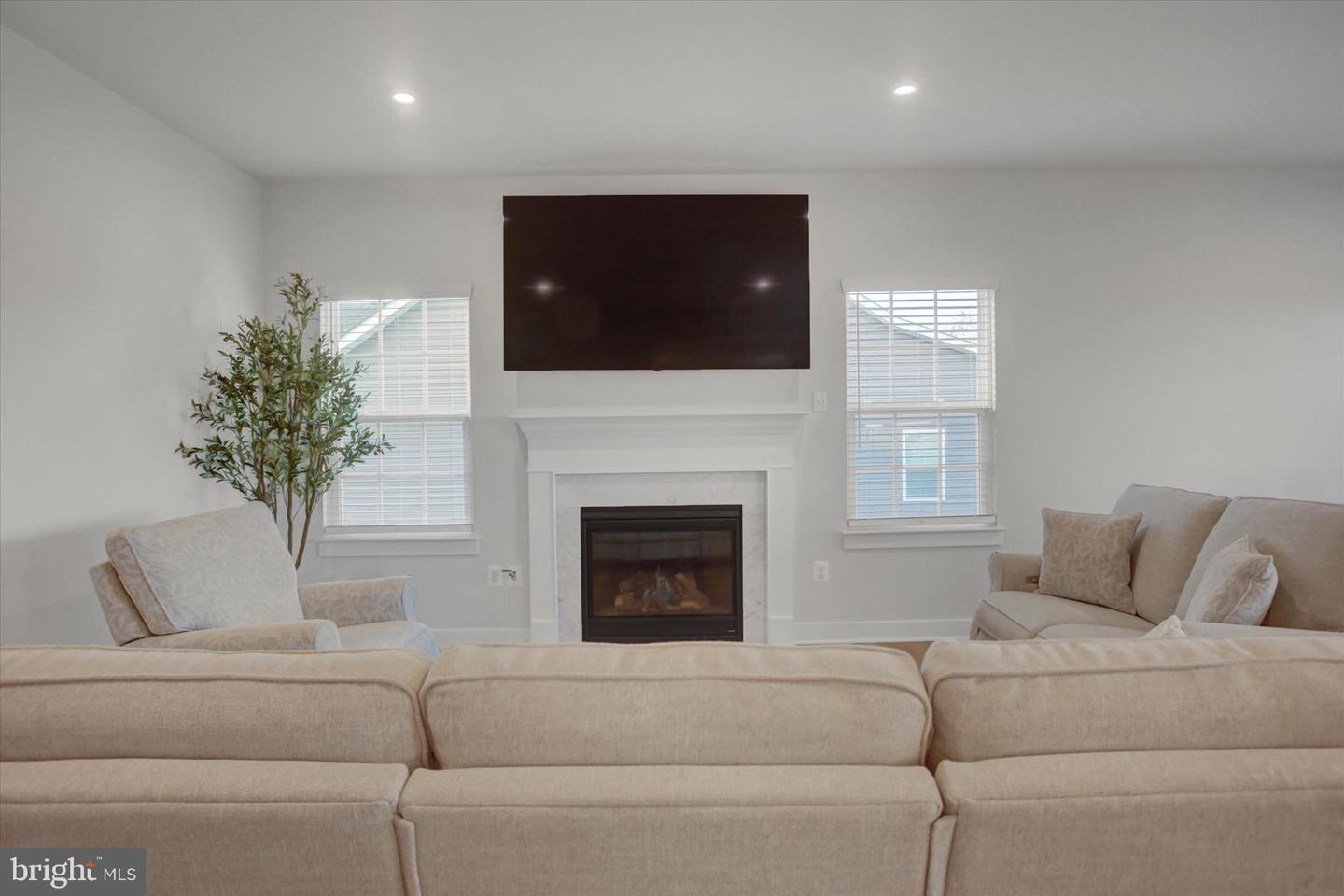 Greencastle, Pennsylvania, 17225, United States, 4 Bedrooms Bedrooms, ,4 BathroomsBathrooms,Residential,For Sale,1989287