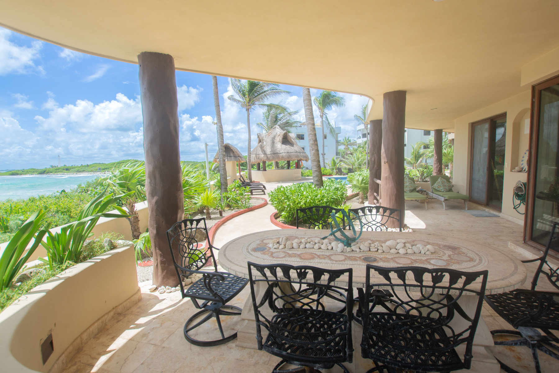 EXCLUSIVE OCEANFRONT RESIDENCE, 2 BED 2 AND BATH PANORAMIC VIEWS - 物件實景