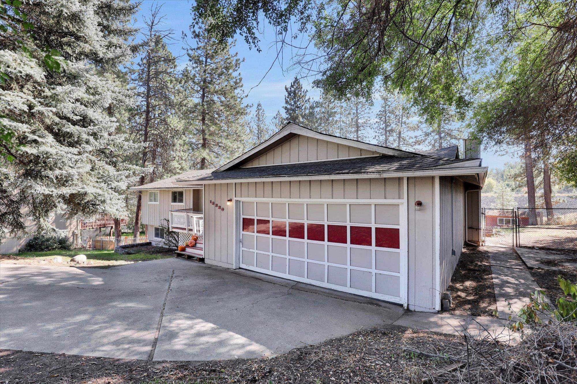 Mead, Washington, 99021, United States, 6 Bedrooms Bedrooms, ,3 BathroomsBathrooms,Residential,For Sale,1958324