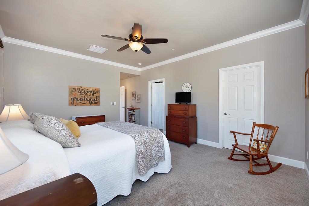 Folsom, California, 95630, United States, 2 Bedrooms Bedrooms, ,3 BathroomsBathrooms,Residential,For Sale,1917573