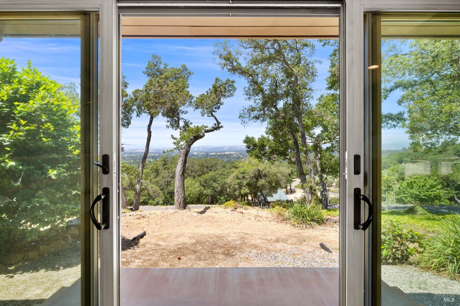 Napa, California, 94558, United States, 3 Bedrooms Bedrooms, ,2 BathroomsBathrooms,Residential,For Sale,1991409