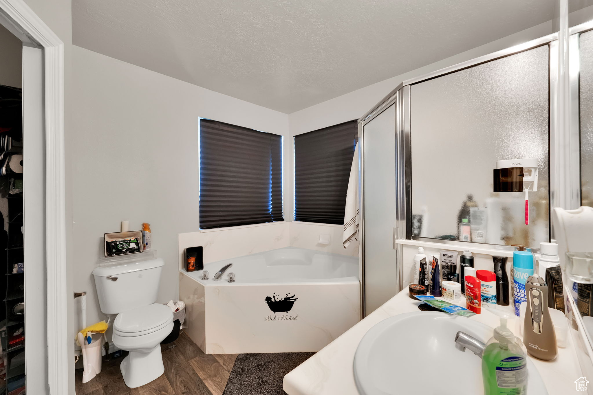 Salt Lake City, Utah, 84118, United States, 5 Bedrooms Bedrooms, ,3 BathroomsBathrooms,Residential,For Sale,1947588