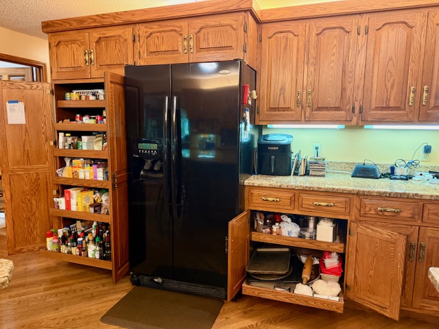 Crossville, Tennessee, 38558, United States, 3 Bedrooms Bedrooms, ,4 BathroomsBathrooms,Residential,For Sale,1980171