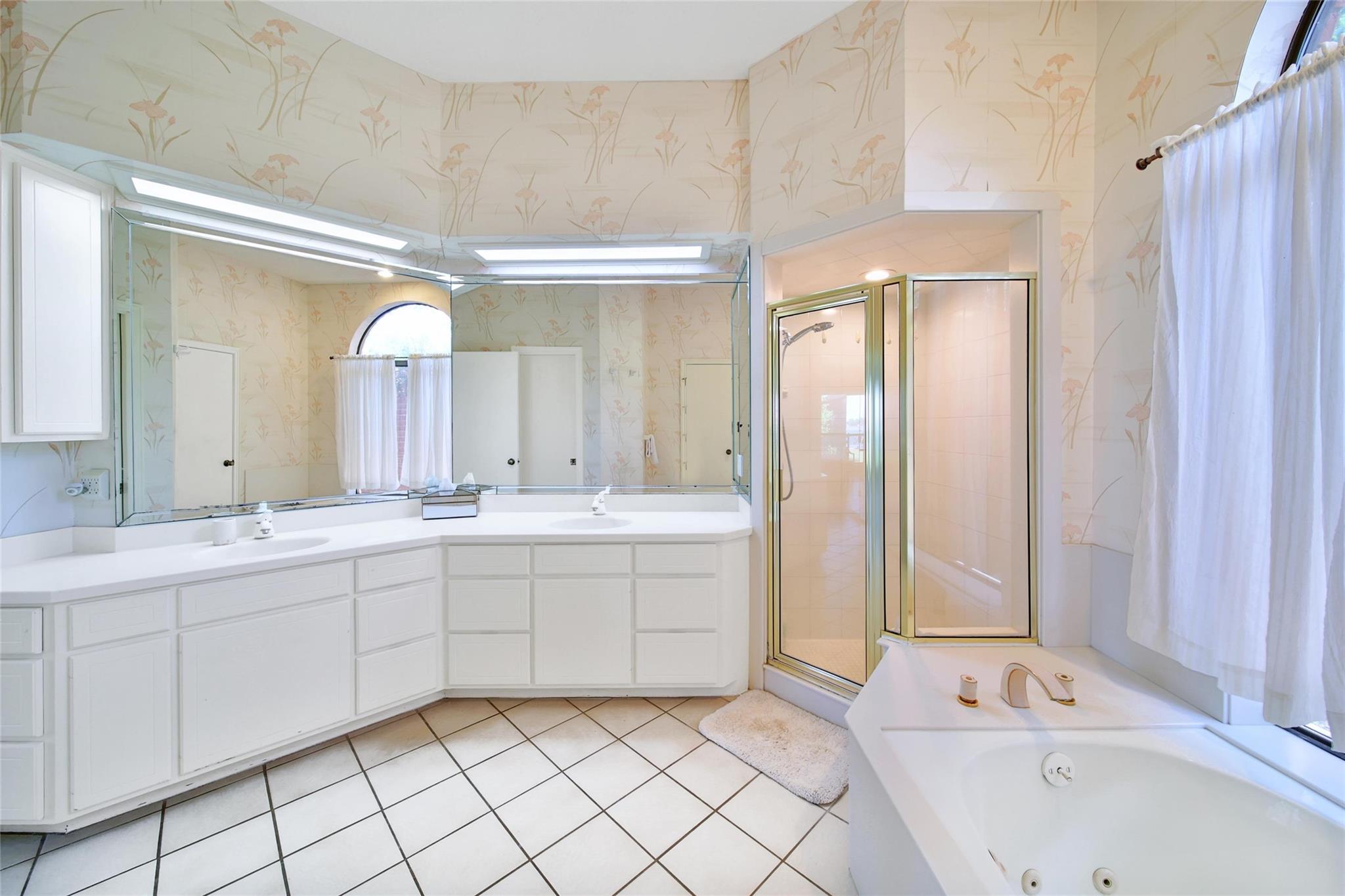 Conroe, Texas, 77356, United States, 3 Bedrooms Bedrooms, ,4 BathroomsBathrooms,Residential,For Sale,1974548