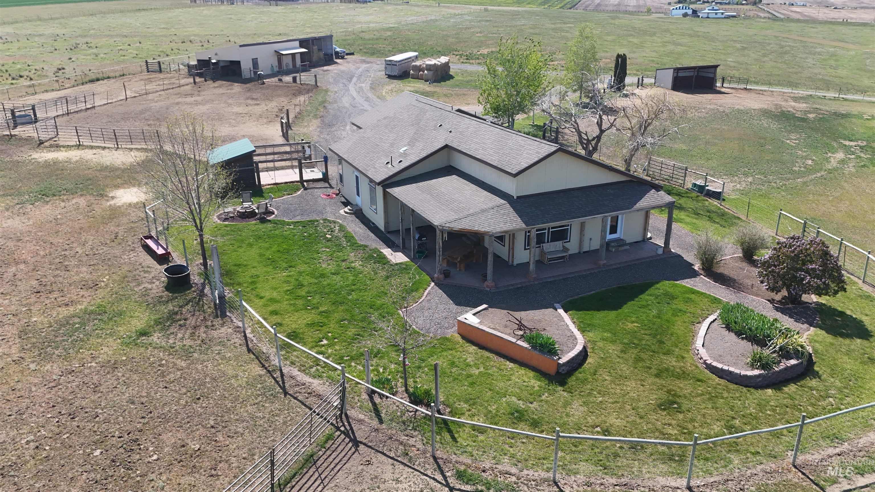 Asotin, Washington, 99402, United States, 3 Bedrooms Bedrooms, ,2 BathroomsBathrooms,Residential,For Sale,1942526