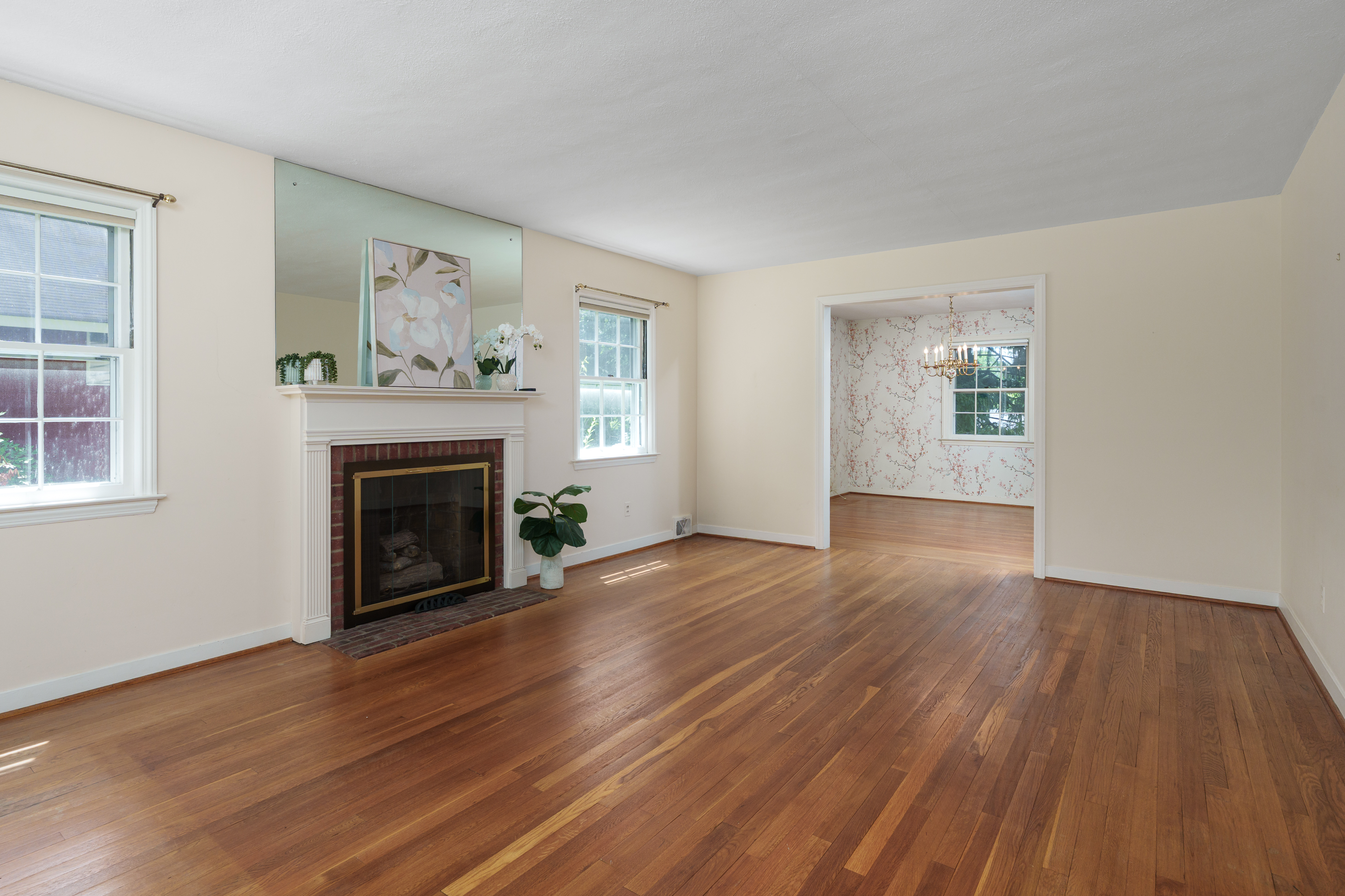  Spacious Multi-Level Home Featuring a Stylish European-Inspired Kitchen - 物件實景