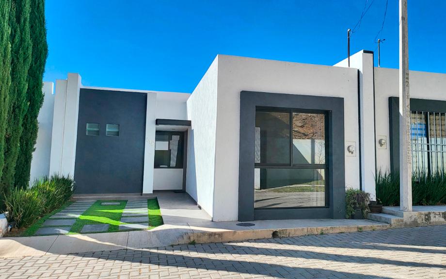 Chapala, Jalisco, 45900, Mexico, 2 Bedrooms Bedrooms, ,2 BathroomsBathrooms,Residential,For Sale,1827389