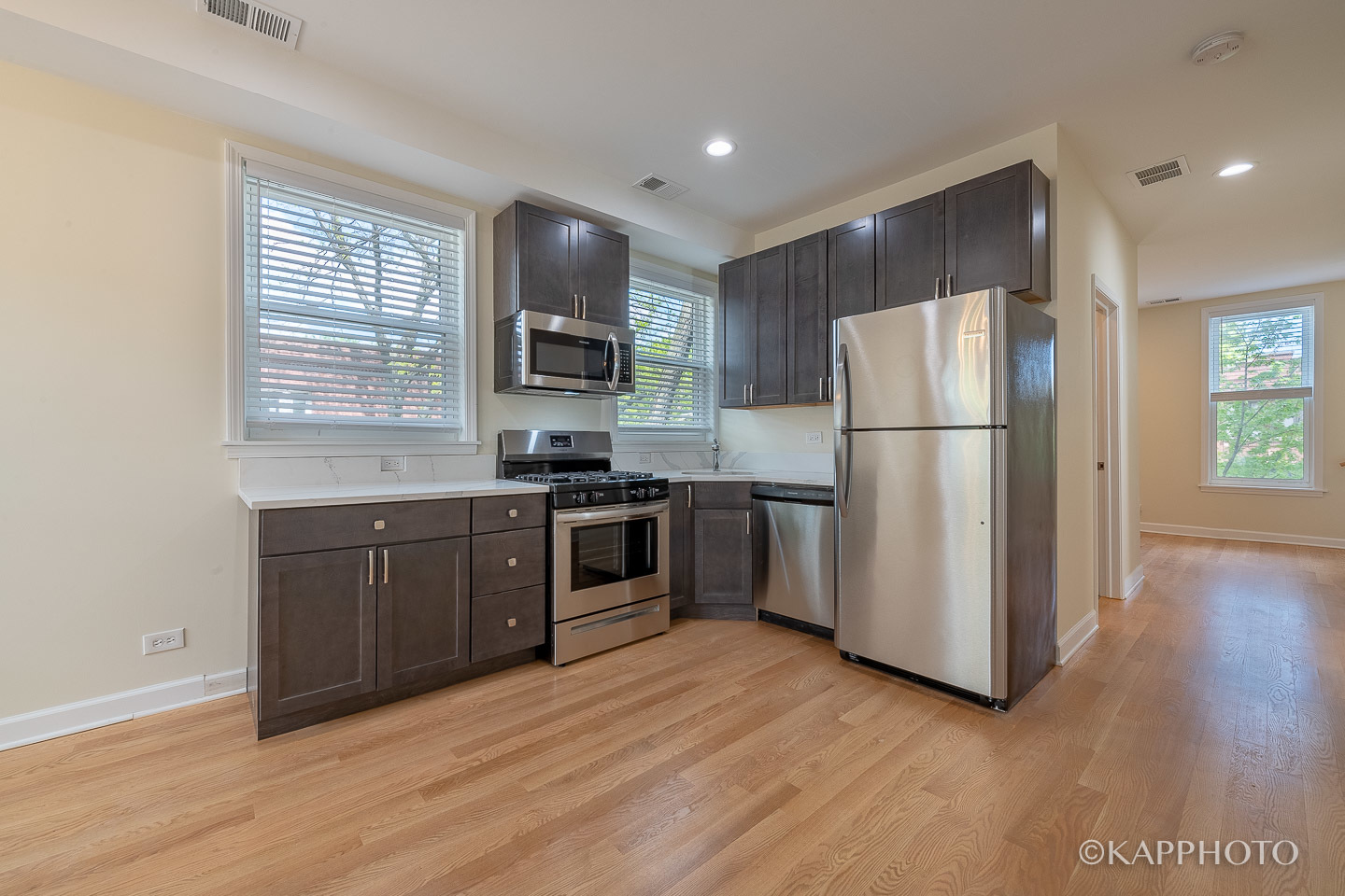 Chicago, Illinois, 60618, United States, 9 Bedrooms Bedrooms, ,Residential,For Sale,1977178