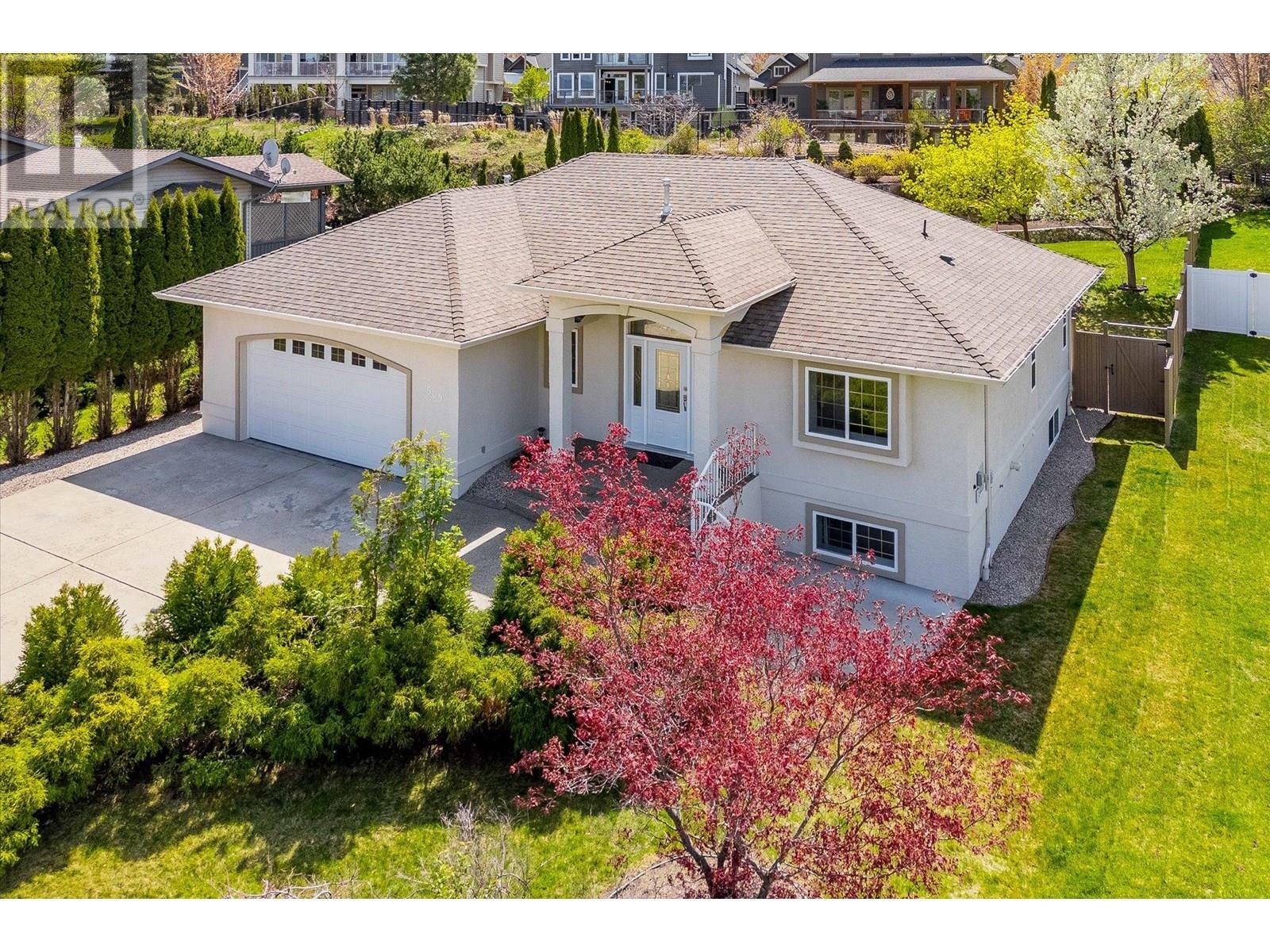 KELOWNA, British Columbia, V1W 4K9, CA, 4 Bedrooms Bedrooms, ,3 BathroomsBathrooms,Residential,For Sale,1865422