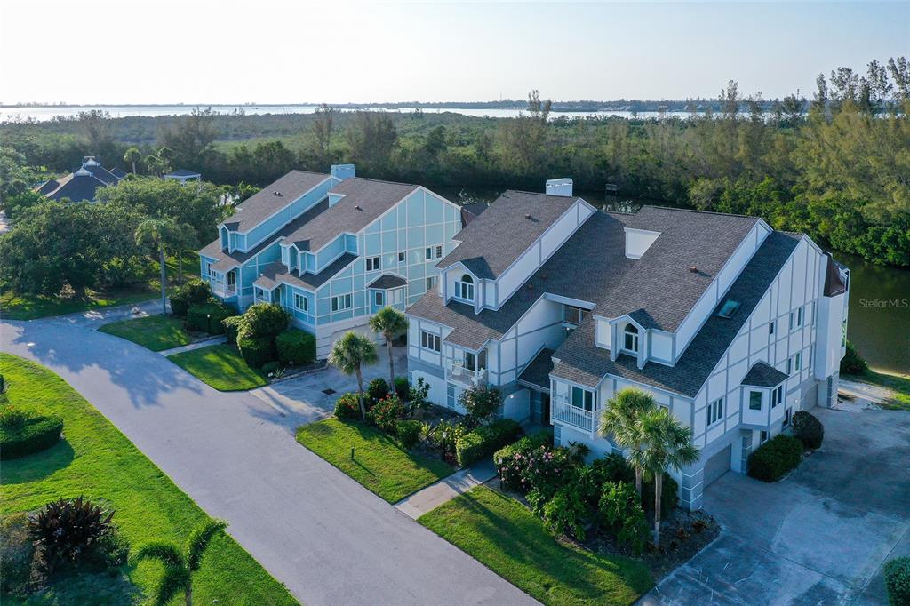 Bradenton, Florida, 34210, United States, 2 Bedrooms Bedrooms, ,3 BathroomsBathrooms,Residential,For Sale,1793424