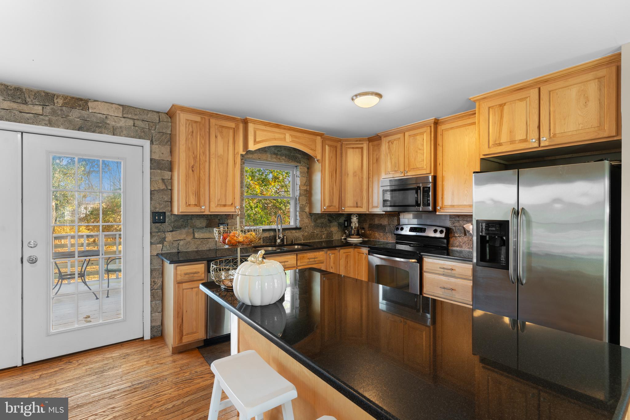 Warrenton, Virginia, 20187, United States, 3 Bedrooms Bedrooms, ,2 BathroomsBathrooms,Residential,For Sale,1987045