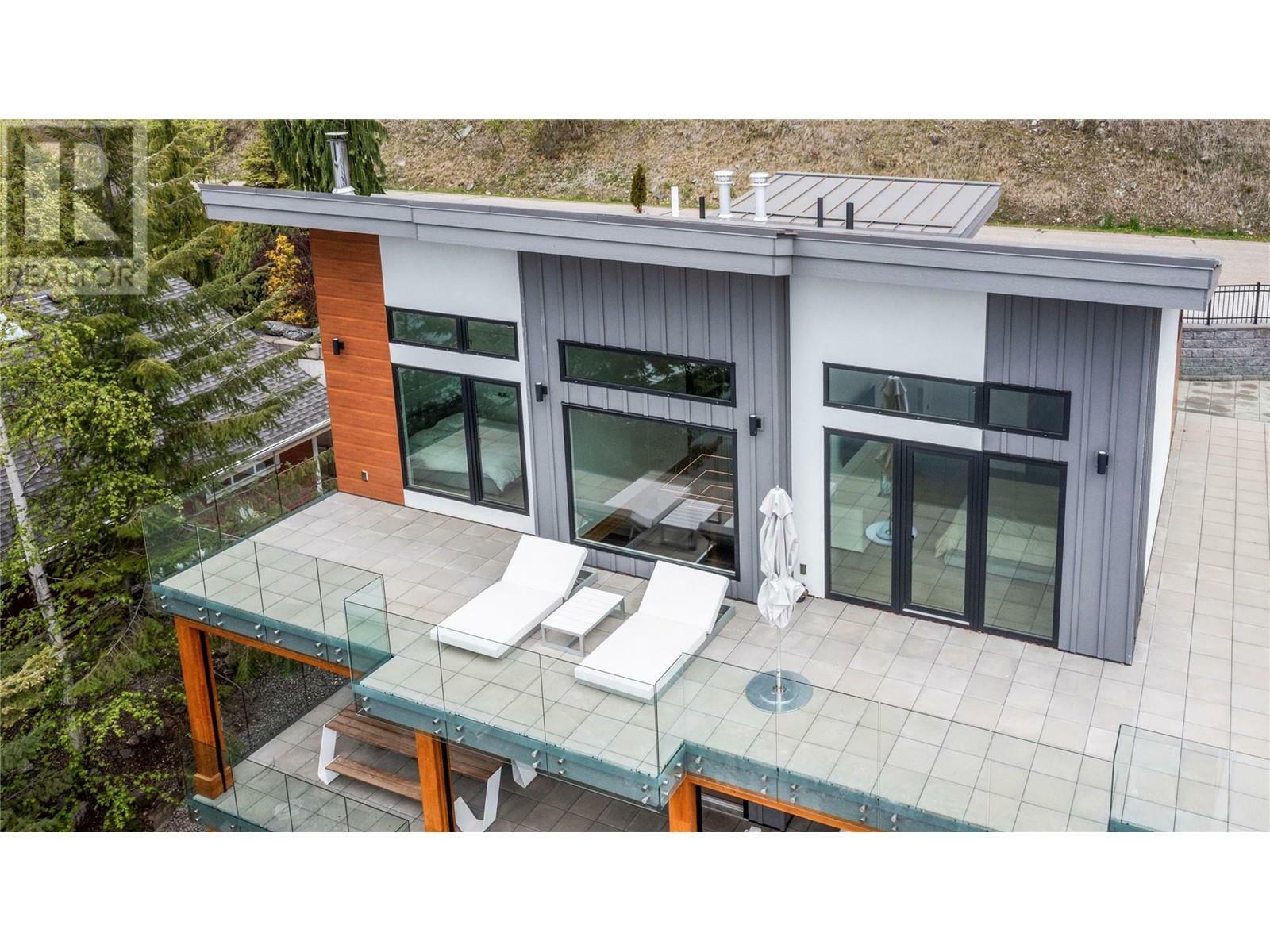 ANGLEMONT, British Columbia, V0E 1M8, CA, 5 Bedrooms Bedrooms, ,3 BathroomsBathrooms,Residential,For Sale,1836909