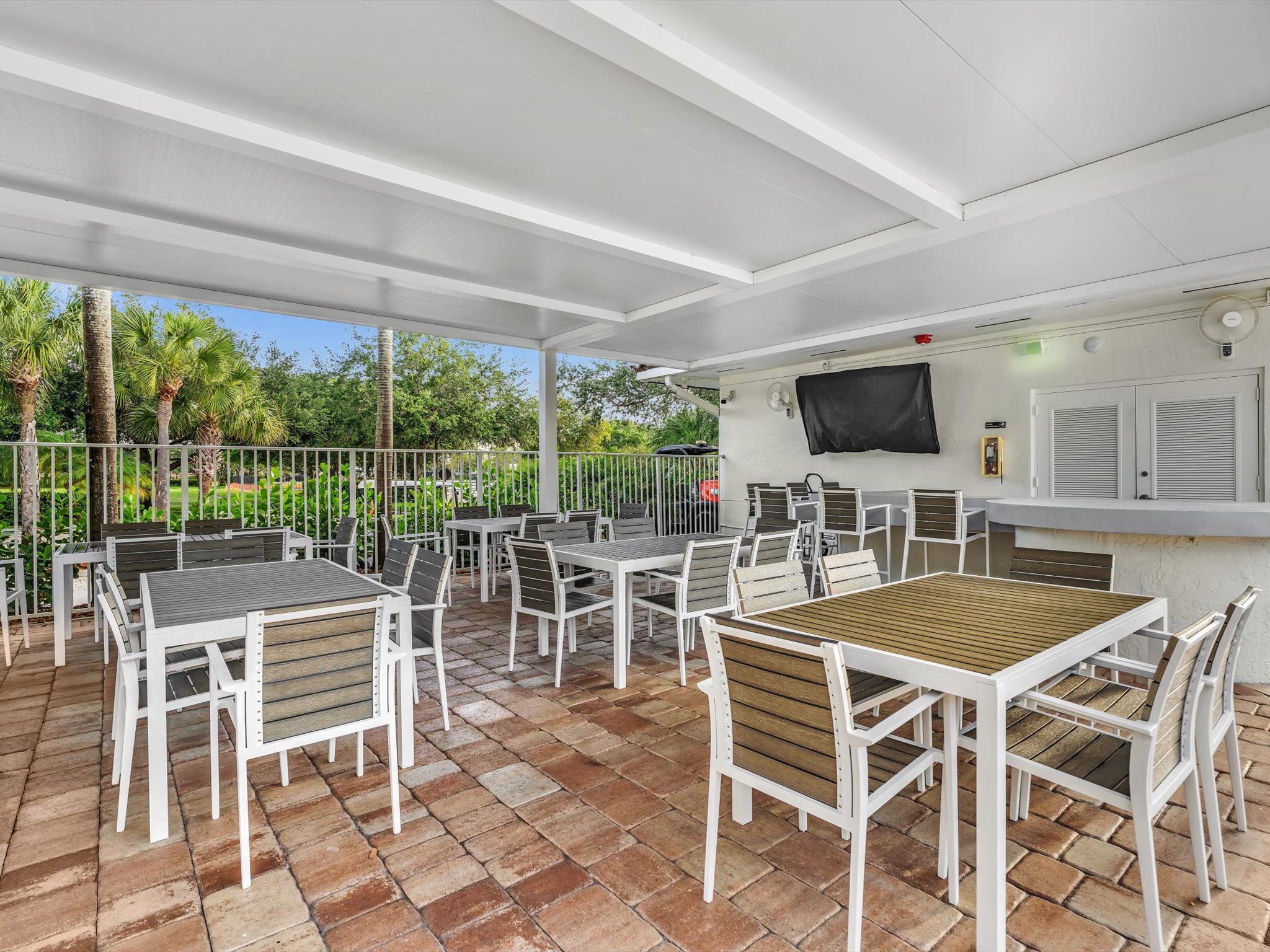  1581 Winterberry Ln, Weston, FL, 33327 - 物件實景