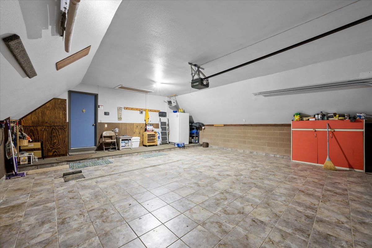 Lead, South Dakota, 57754, United States, 4 Bedrooms Bedrooms, ,3 BathroomsBathrooms,Residential,For Sale,1975195