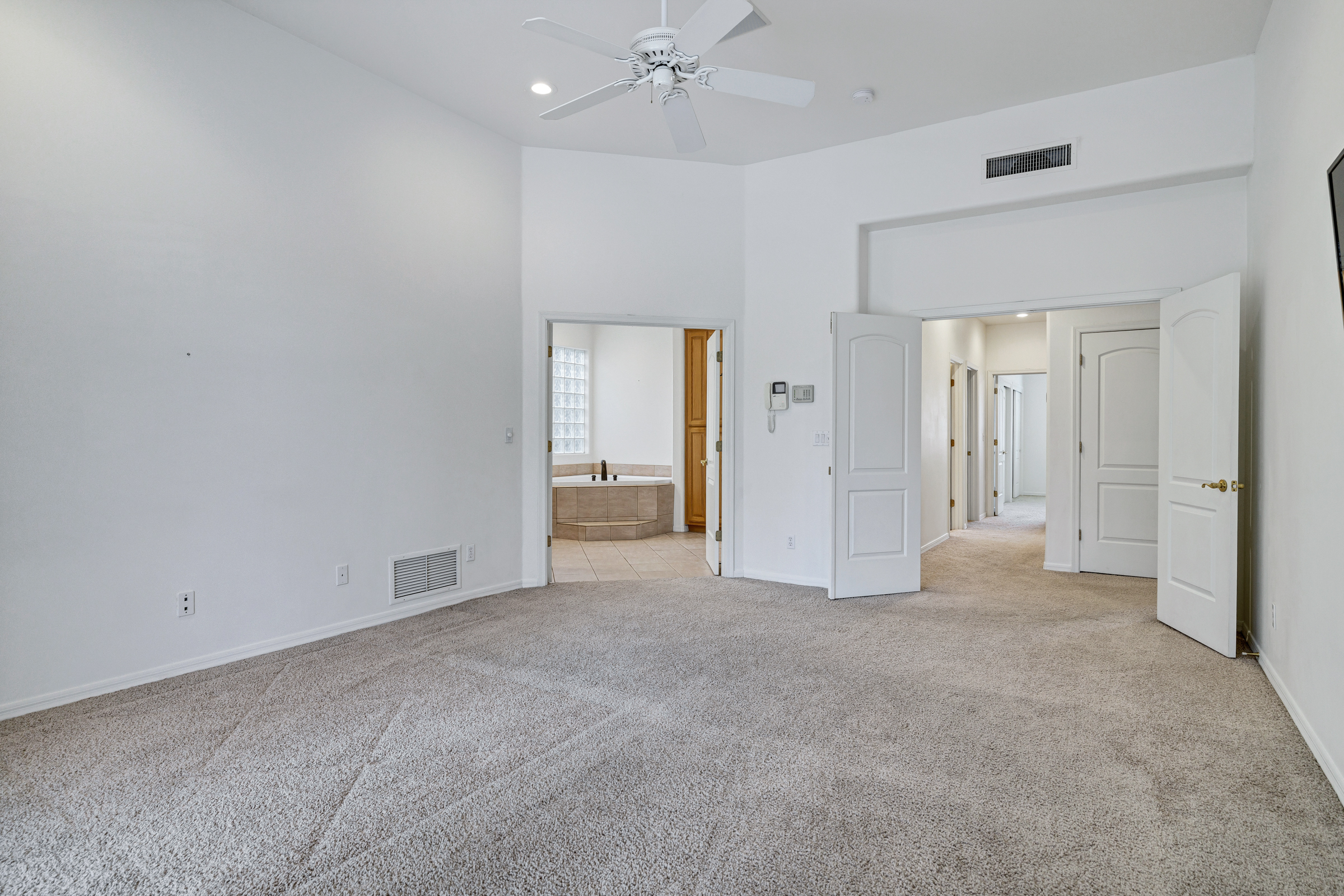Mesa, Arizona, 85205, United States, 6 Bedrooms Bedrooms, ,3 BathroomsBathrooms,Residential,For Sale,1900615