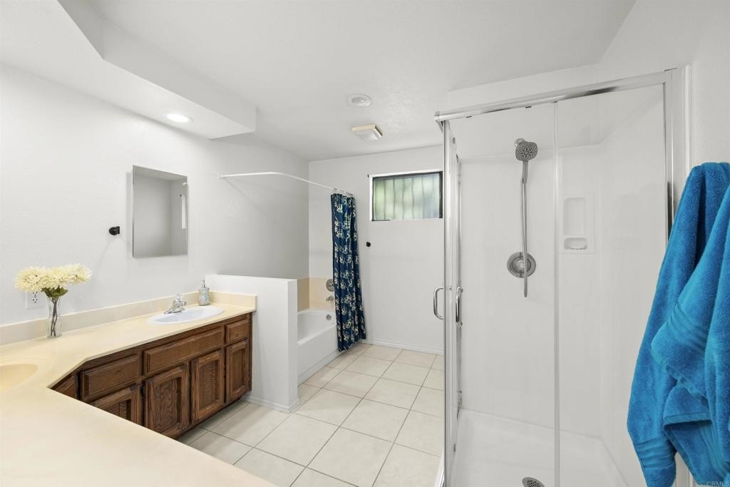 National City, California, 91950, United States, 3 Bedrooms Bedrooms, ,2 BathroomsBathrooms,Residential,For Sale,1828333
