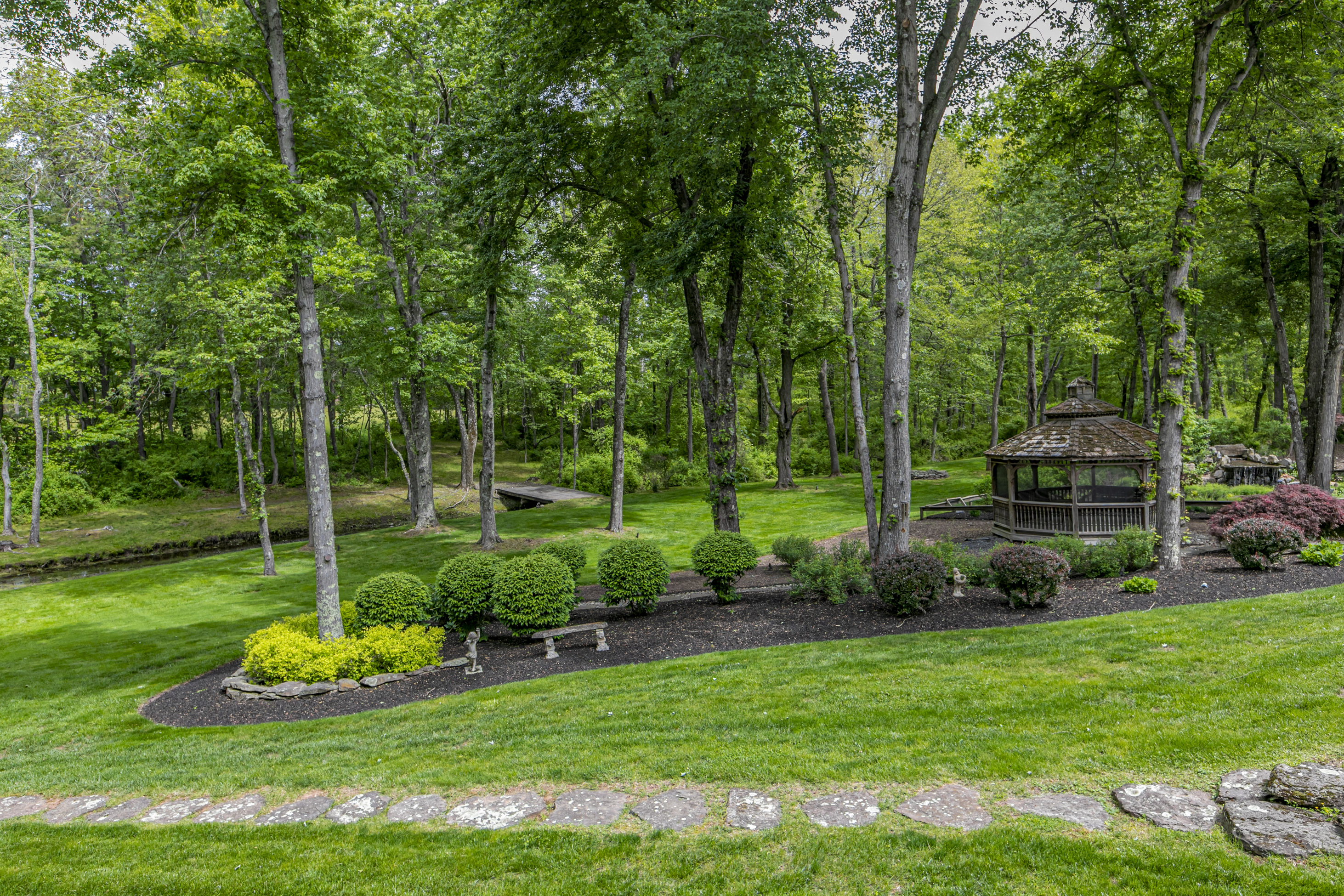  Private 6-Acre Getaway Wrapped in Nature