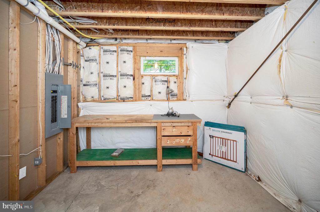 Locust Grove, Virginia, 22508, United States, 4 Bedrooms Bedrooms, ,3 BathroomsBathrooms,Residential,For Sale,1976056