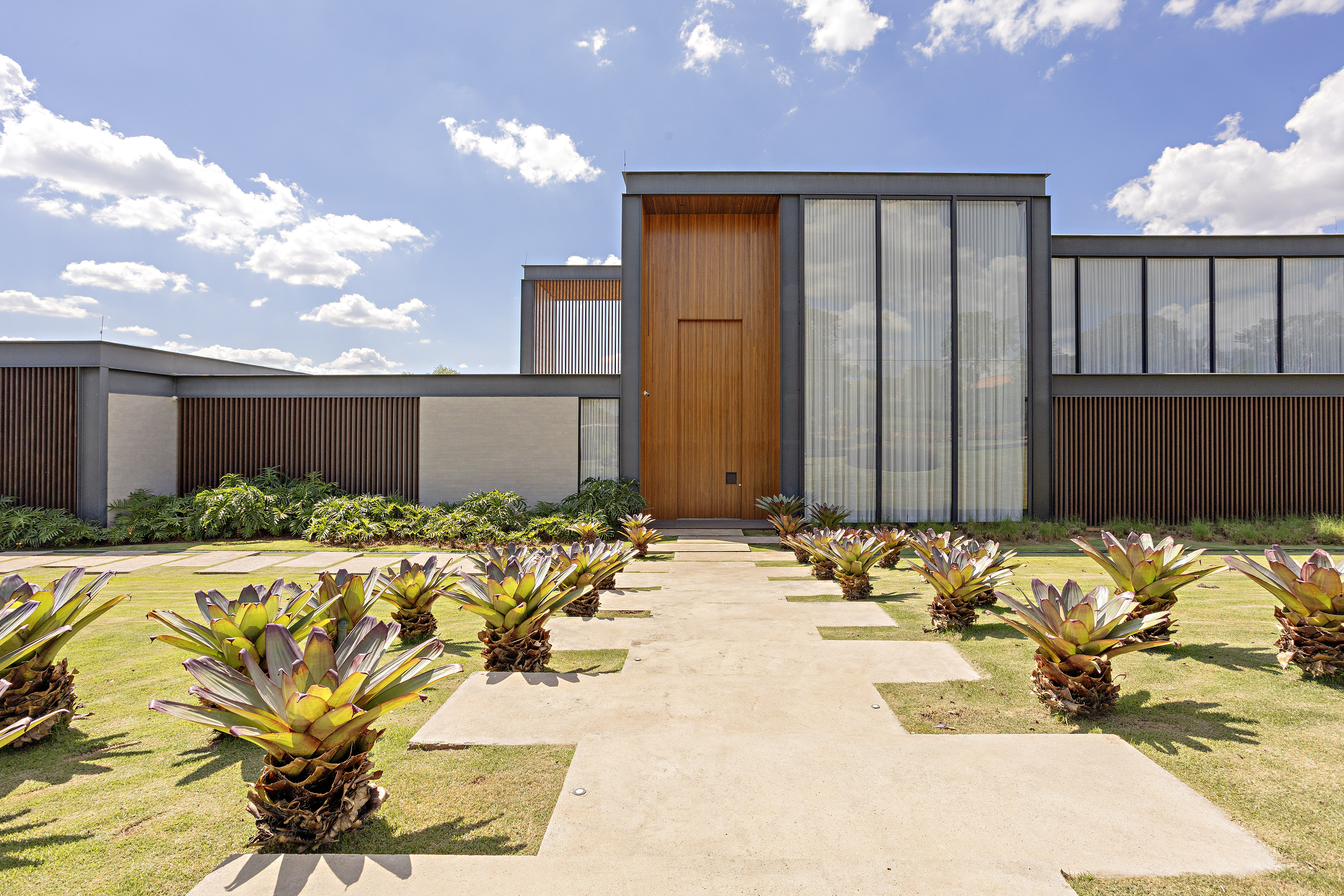  Olegário de Sá-designed residence in a privileged setting at Quinta da Baroneza - 物件實景