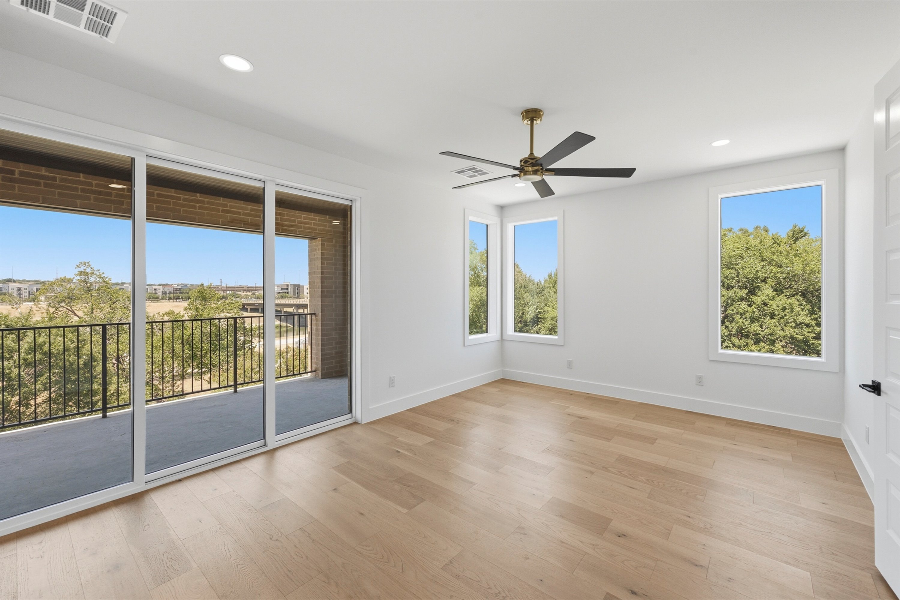  400 Vista Buena Trail, Fort Worth, TX, 76111 - 物件實景