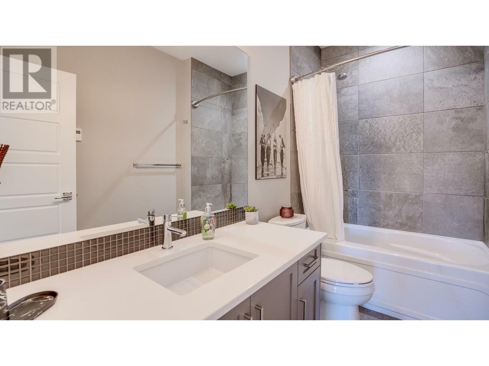 VERNON, British Columbia, V1H 2L7, CA, 3 Bedrooms Bedrooms, ,2 BathroomsBathrooms,Residential,For Sale,1838492