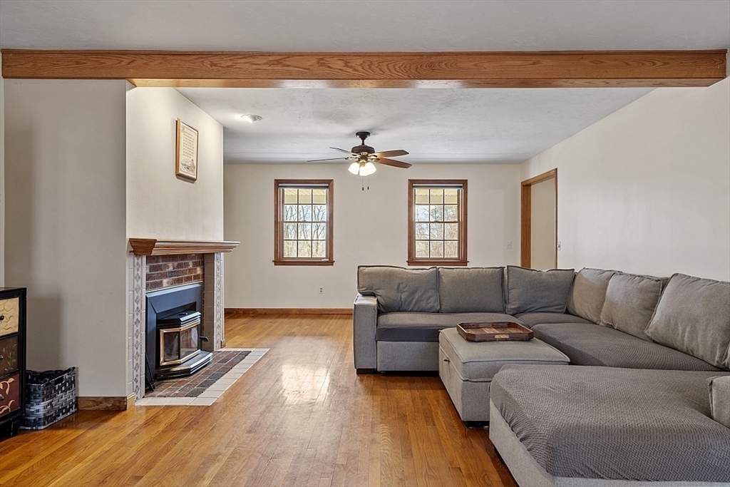 116 Island Rd, Lunenburg, Massachusetts, 01462, United States, 5 Bedrooms Bedrooms, ,4 BathroomsBathrooms,Residential,For Sale,116 Island Rd,1486813