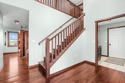 Viola, Wisconsin, 54664, United States, 5 Bedrooms Bedrooms, ,4 BathroomsBathrooms,Residential,For Sale,1974887