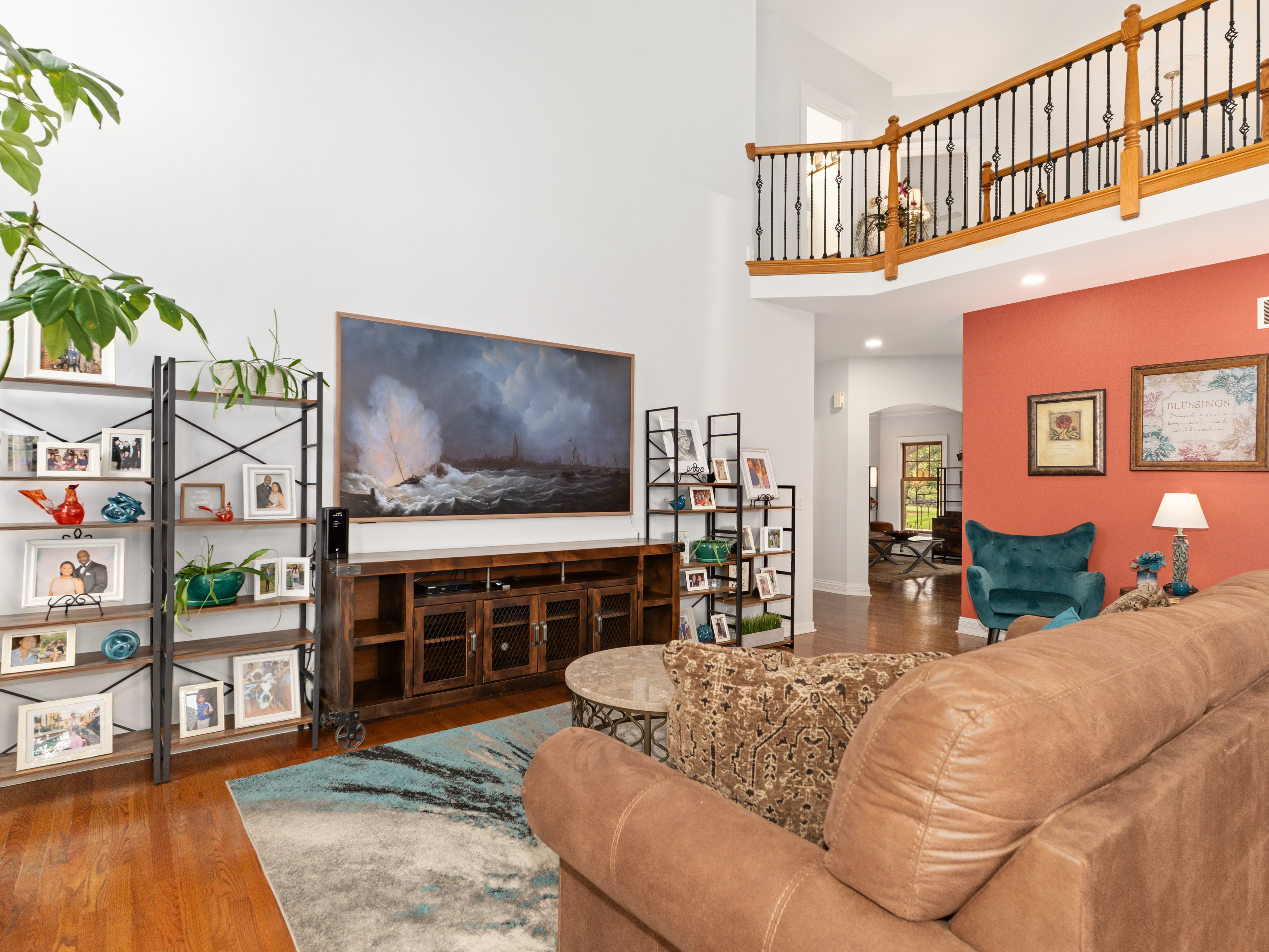  Welcome To An Exceptional Custom Home - 物件實景