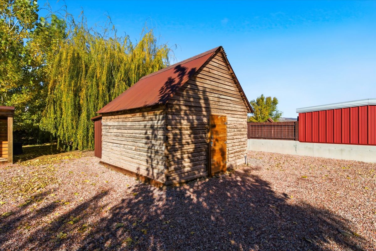 CENTRAL VALLEY, Utah, 84754, United States, 4 Bedrooms Bedrooms, ,3 BathroomsBathrooms,Residential,For Sale,1973038