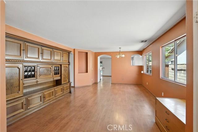 Lake Elsinore, California, 92530, United States, 3 Bedrooms Bedrooms, ,2 BathroomsBathrooms,Residential,For Sale,1924761