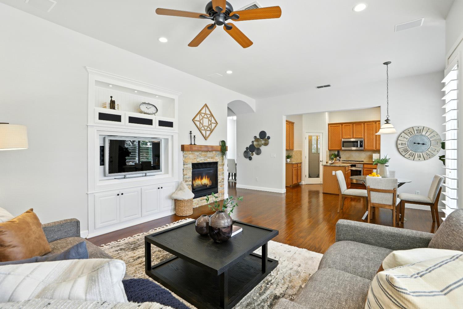 West Sacramento, California, 95691, United States, 4 Bedrooms Bedrooms, ,3 BathroomsBathrooms,Residential,For Sale,1940145