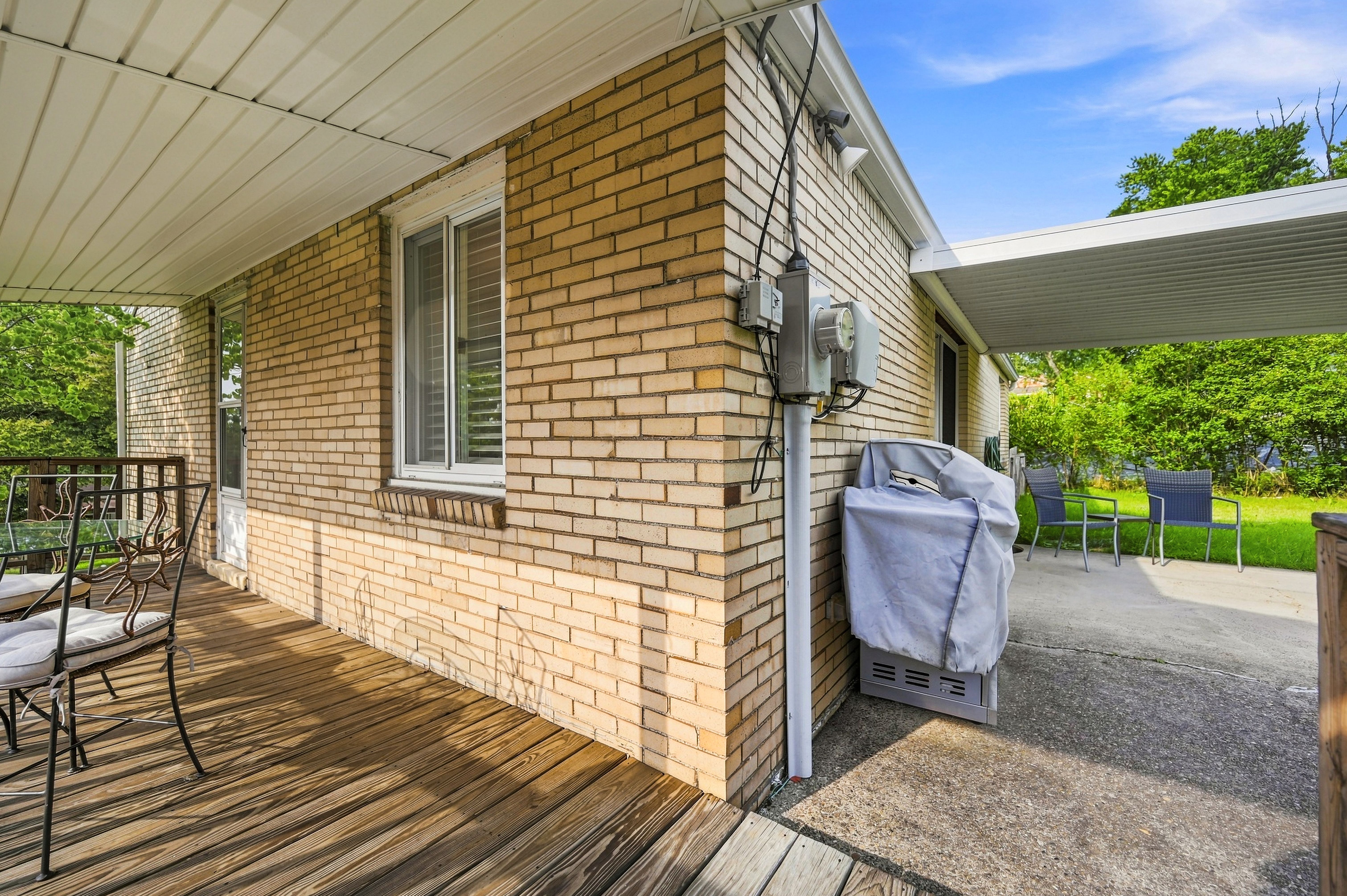 501 Sunnyland Avenue, Pittsburgh, PA 15227 - 物件實景