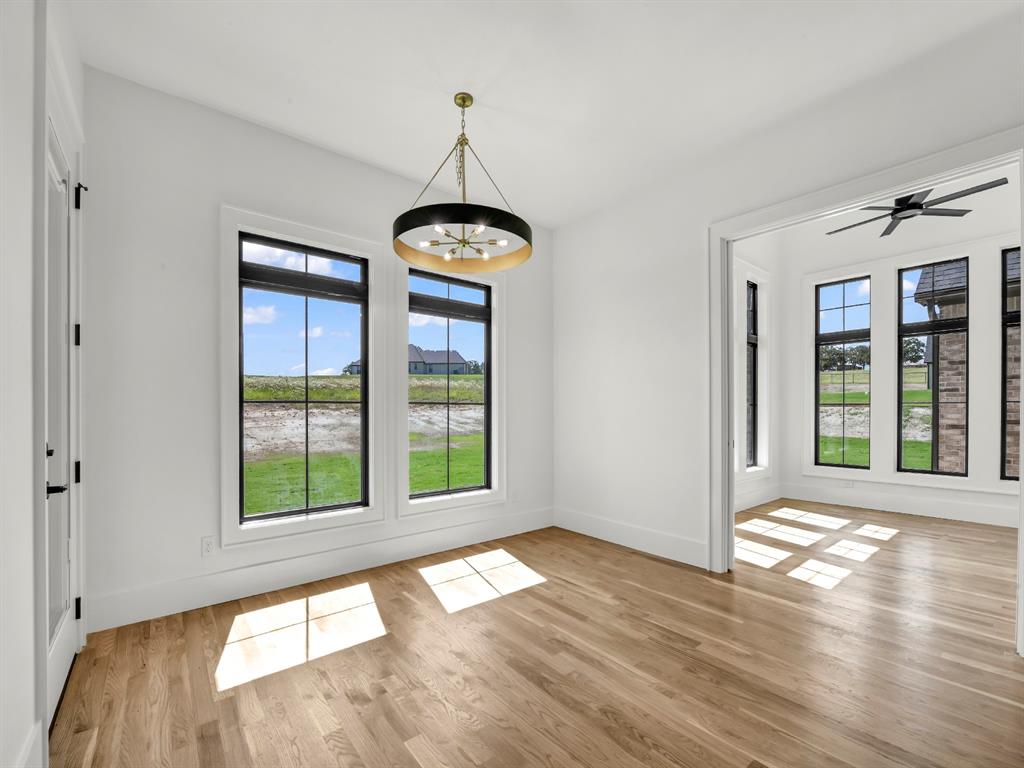 Weatherford, Texas, 76087, United States, 4 Bedrooms Bedrooms, ,4 BathroomsBathrooms,Residential,For Sale,1981455