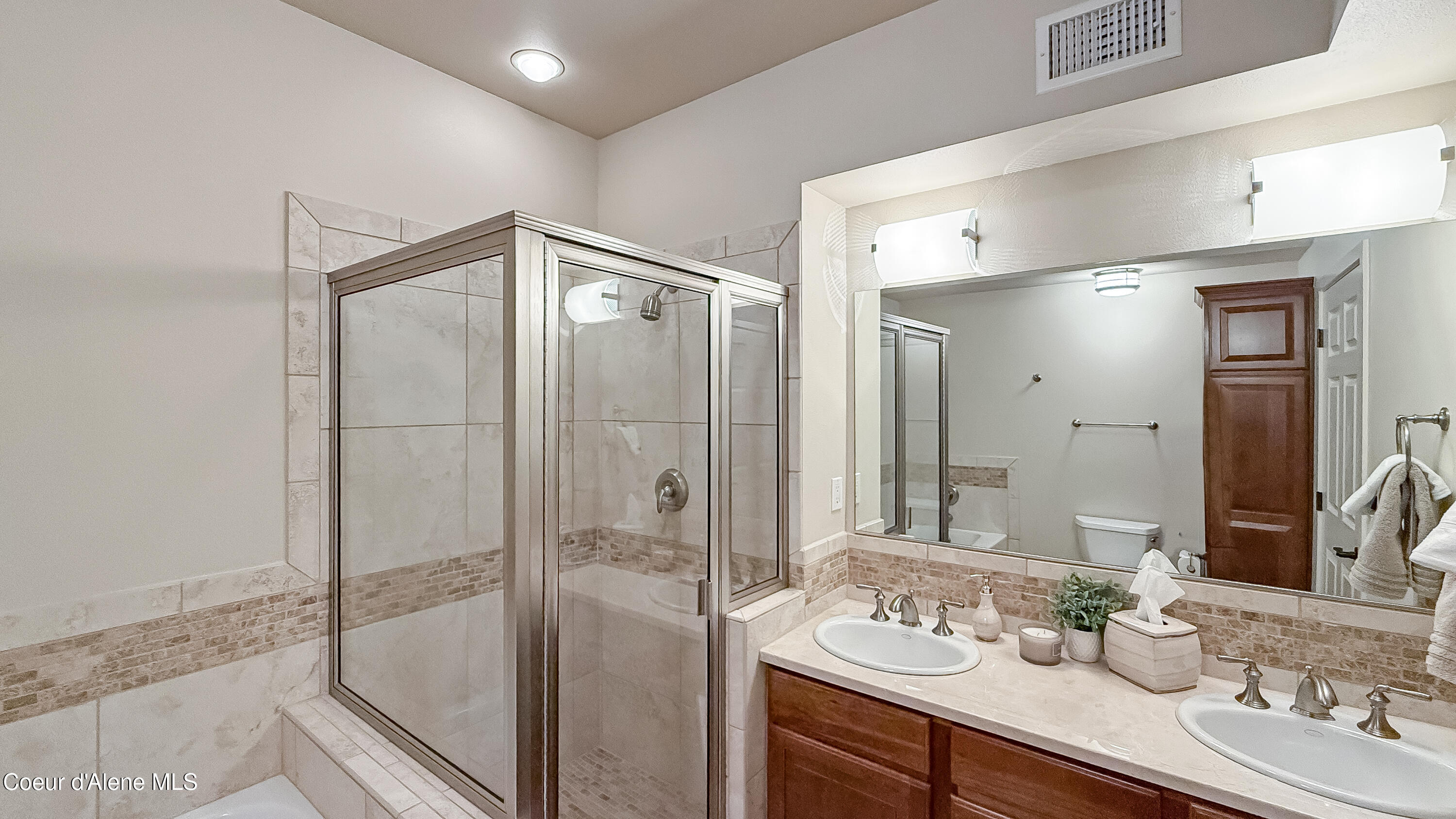 Post Falls, Idaho, 83854, United States, 3 Bedrooms Bedrooms, ,Residential,For Sale,1942155