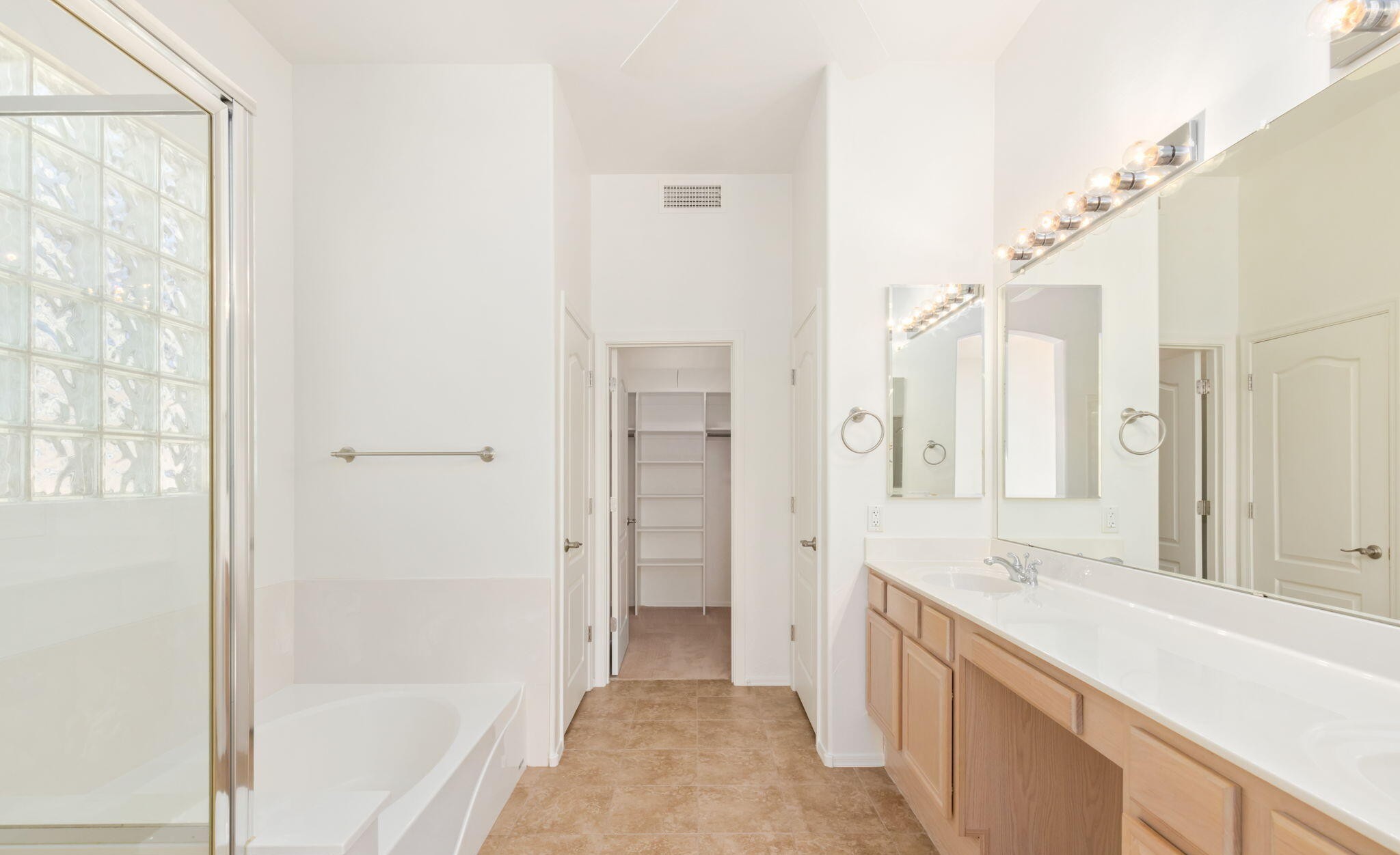  33 W Golden Spur Place, Tucson, AZ 85755 - 物件實景