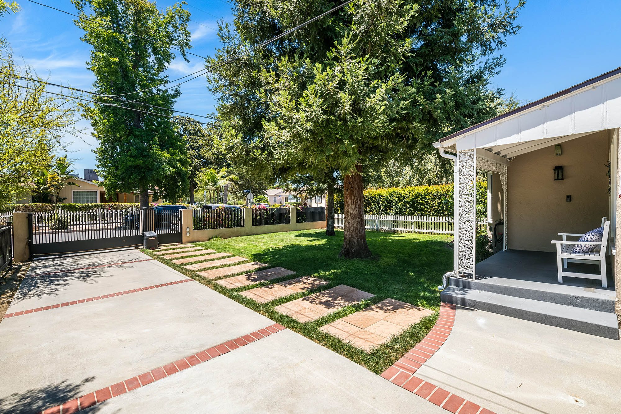  5320 Irvine Avenue - 物件實景