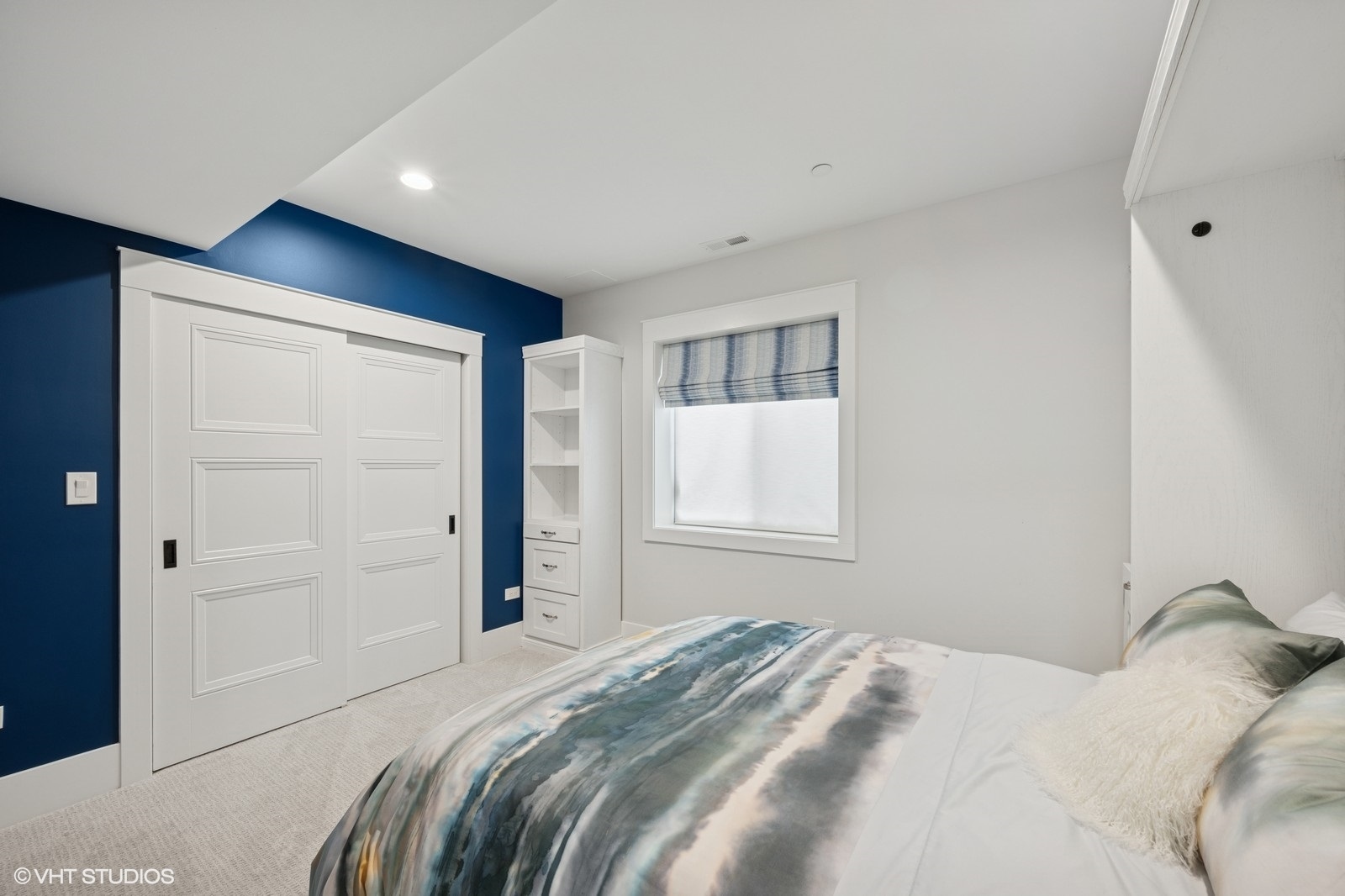Northbrook, Illinois, 60062, United States, 5 Bedrooms Bedrooms, ,5 BathroomsBathrooms,Residential,For Sale,1827493