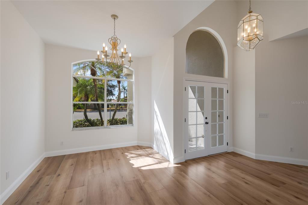 Sarasota, Florida, 34243, United States, 3 Bedrooms Bedrooms, ,2 BathroomsBathrooms,Residential,For Sale,1989326