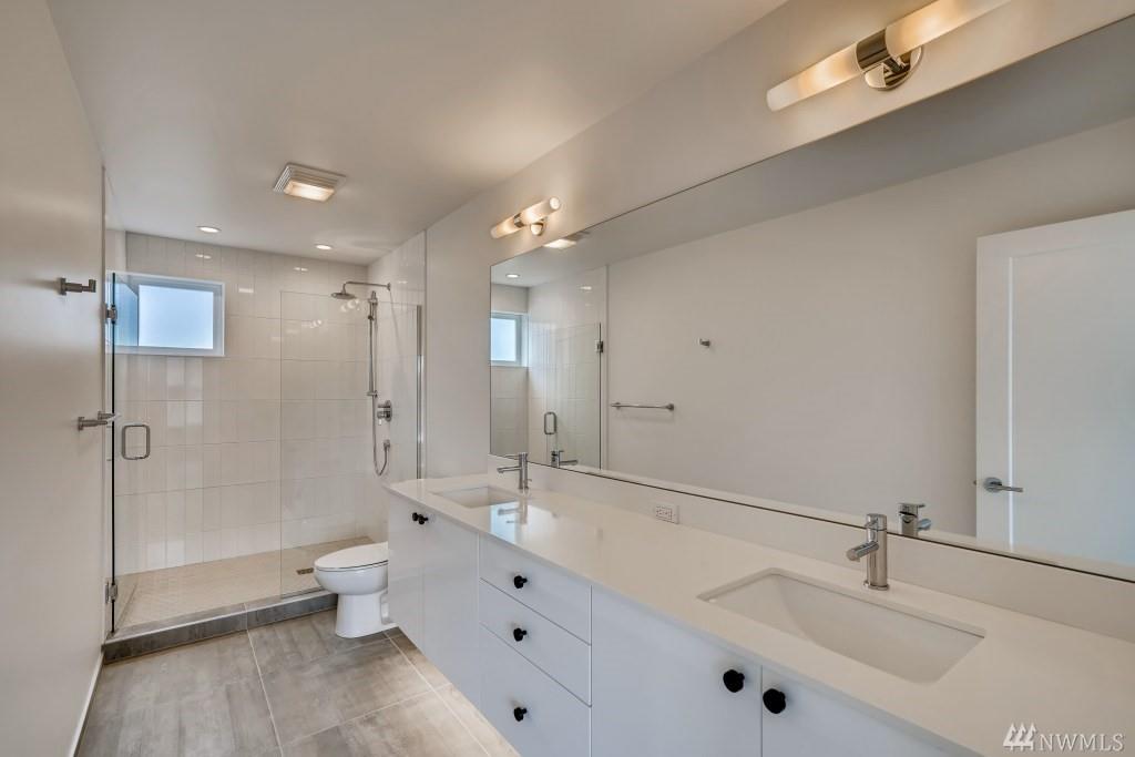 4520 41st Ave SW A, Seattle, Washington, 98116, United States, 2 Bedrooms Bedrooms, ,2 BathroomsBathrooms,Residential,For Sale,4520 41st Ave SW A,1610853
