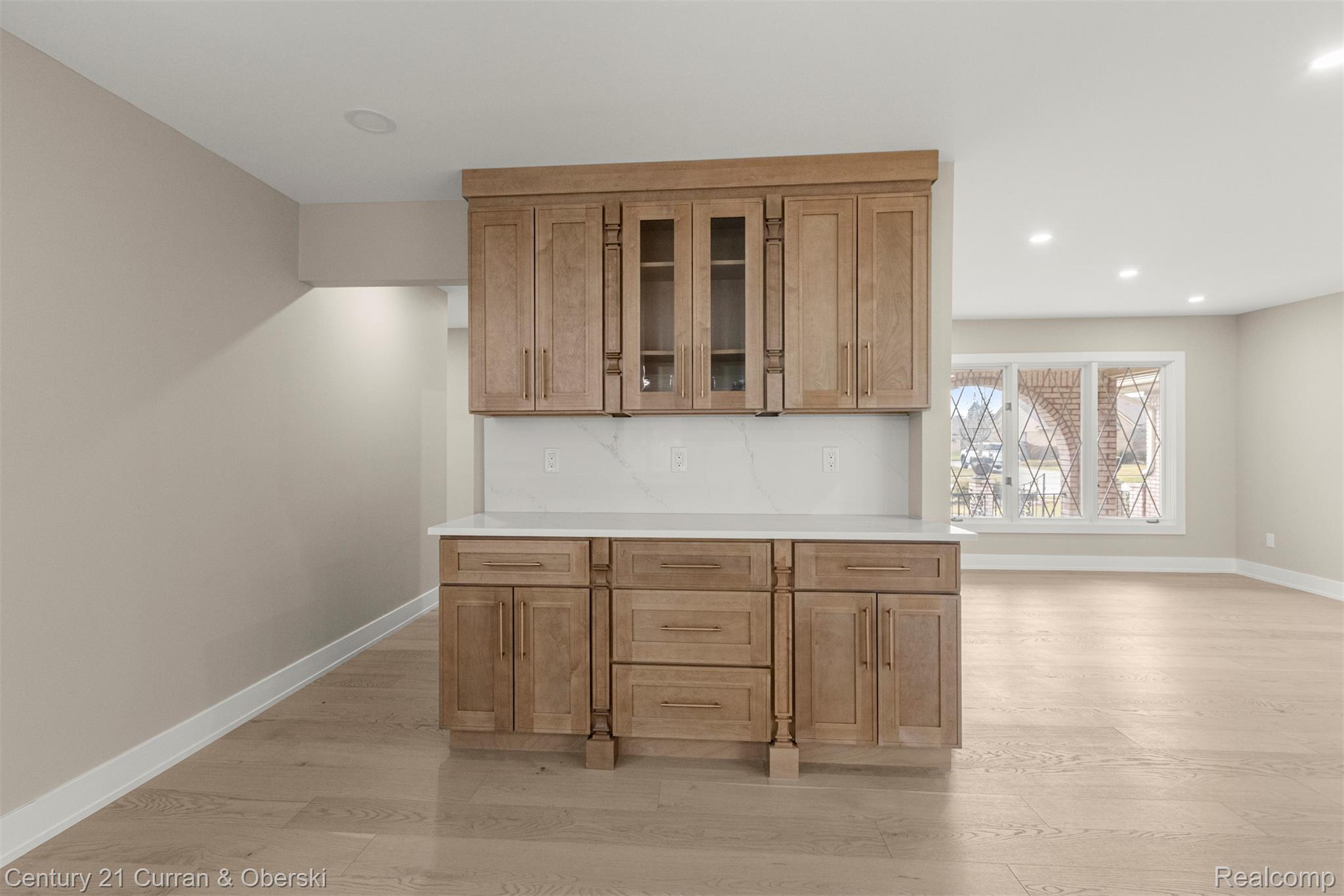 Livonia, Michigan, 48152, United States, 3 Bedrooms Bedrooms, ,3 BathroomsBathrooms,Residential,For Sale,2011700