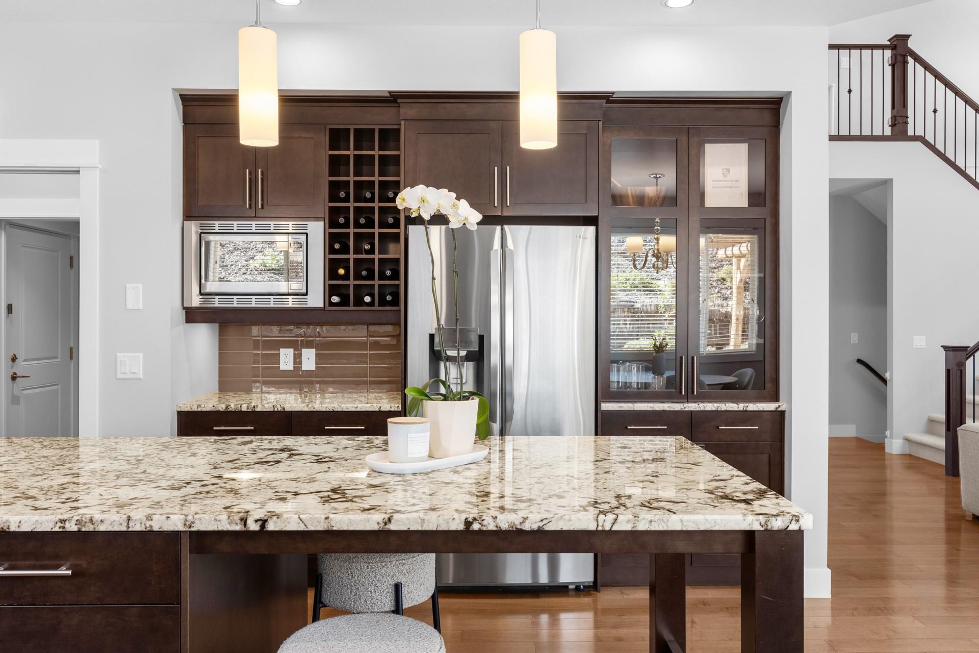 KELOWNA, British Columbia, V1W 5K2, CA, 5 Bedrooms Bedrooms, ,3 BathroomsBathrooms,Residential,For Sale,1960924