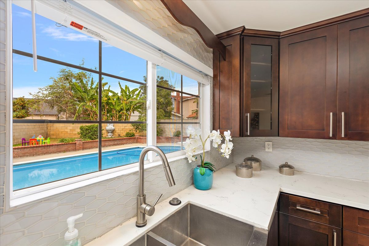 Cerritos, California, 90703, United States, 6 Bedrooms Bedrooms, ,5 BathroomsBathrooms,Residential,For Sale,2048783