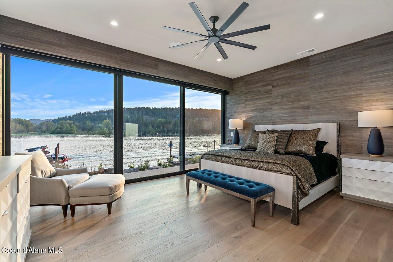 Coeur d'Alene, Idaho, 83814, United States, 4 Bedrooms Bedrooms, ,4 BathroomsBathrooms,Residential,For Sale,1908048
