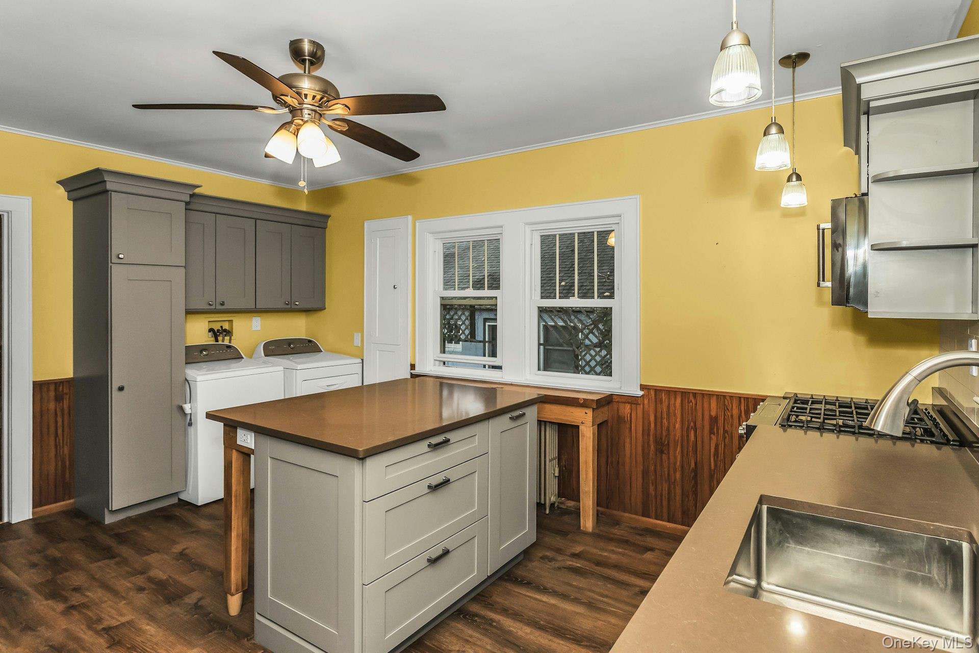 Northport, New York, 11768, United States, 2 Bedrooms Bedrooms, ,1 BathroomBathrooms,Residential,For Sale,1987614