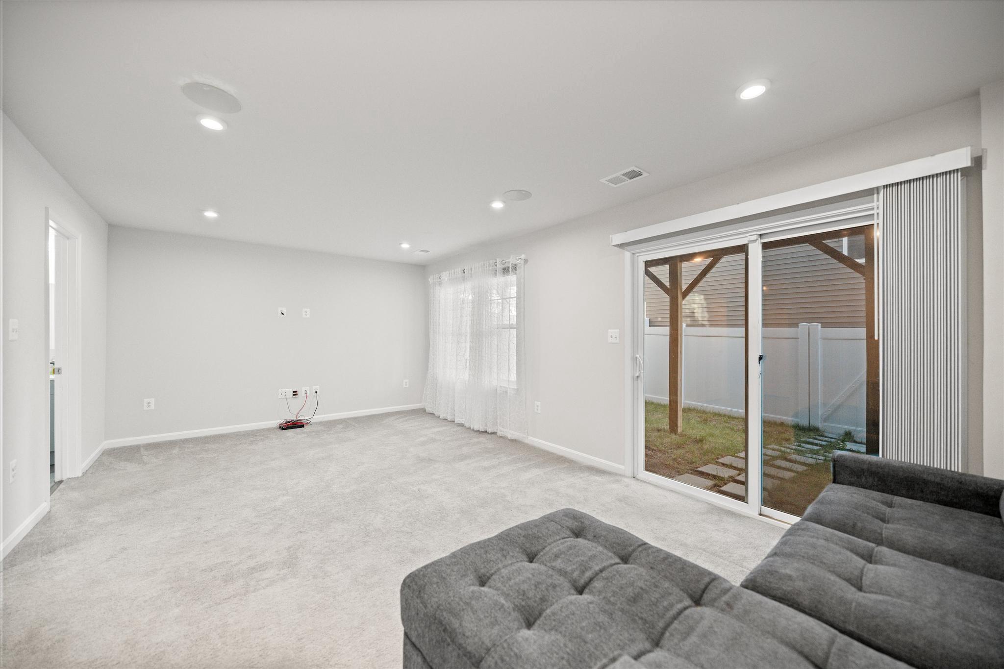  18218 Summit Pointe Drive, Triangle, VA, 22172 - 物件實景