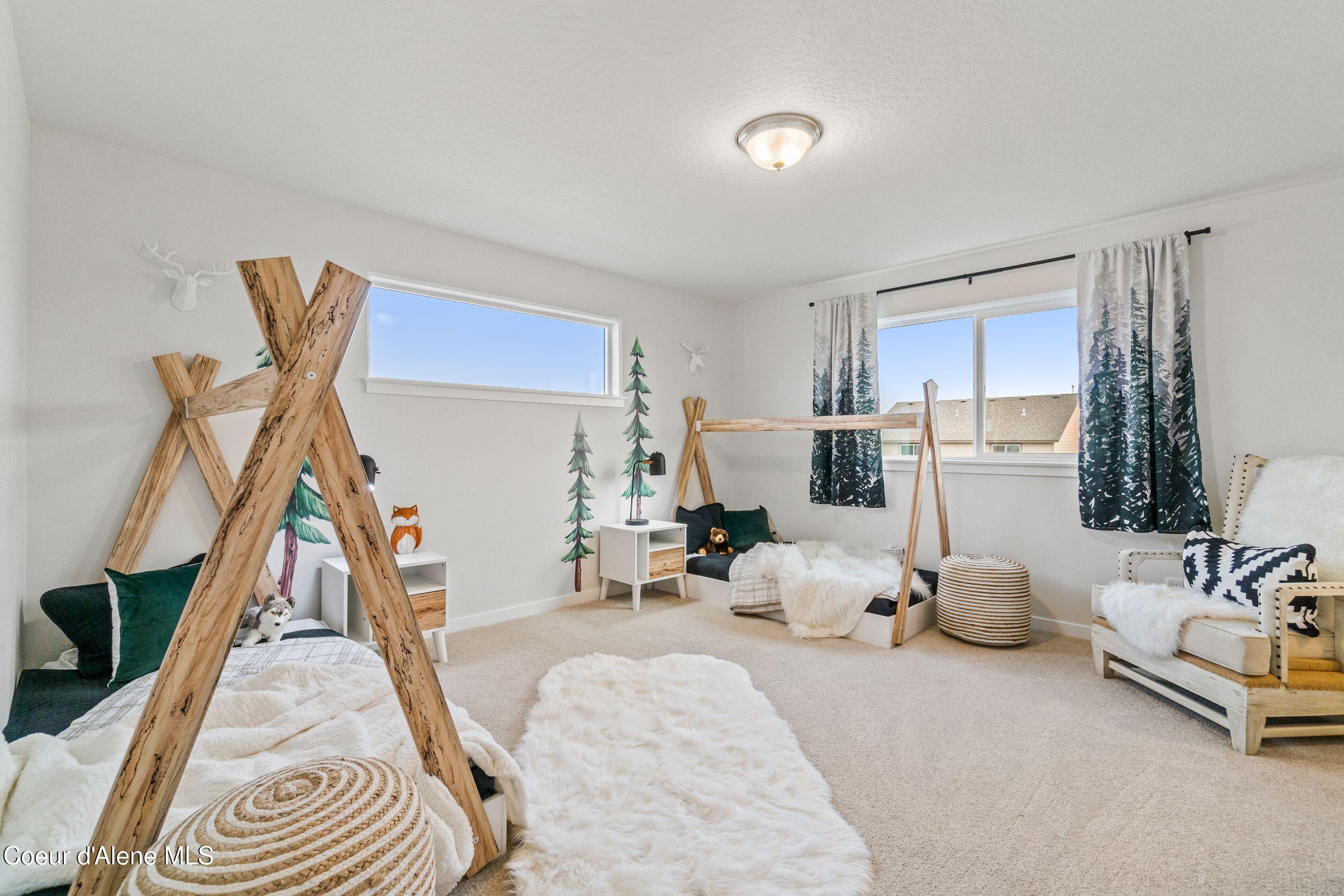 Post Falls, Idaho, 83854, United States, 5 Bedrooms Bedrooms, ,2 BathroomsBathrooms,Residential,For Sale,1794821