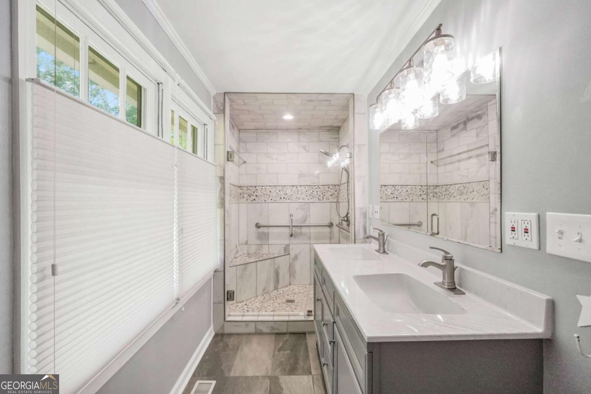 Jackson, Georgia, 30233, United States, 3 Bedrooms Bedrooms, ,2 BathroomsBathrooms,Residential,For Sale,1981672